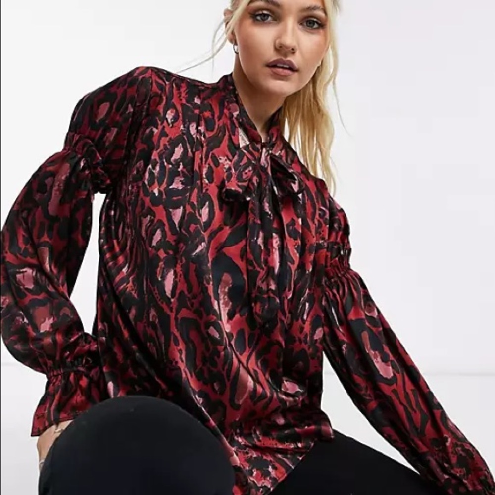 TopShop IDOL Red Animal Print Sleeve Drama Blouse